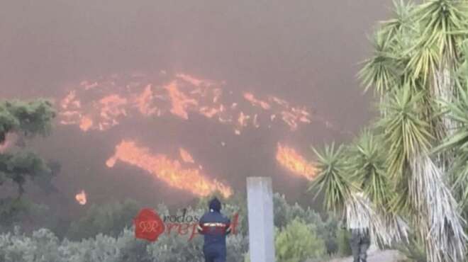 ρόδος-καίγεται-το-μοναστήρι-της-παναγ-25334